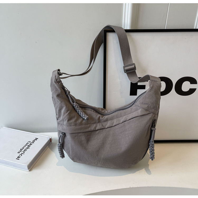 đ„VĂ„rförsĂ€ljning 50% rabattđ„Unisex Crossbody-vĂ€ska med stor kapacitet