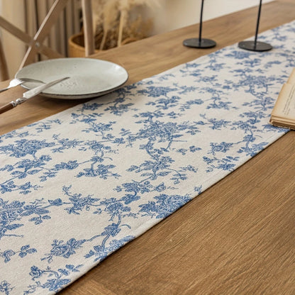 Bordduk med Blommönster
