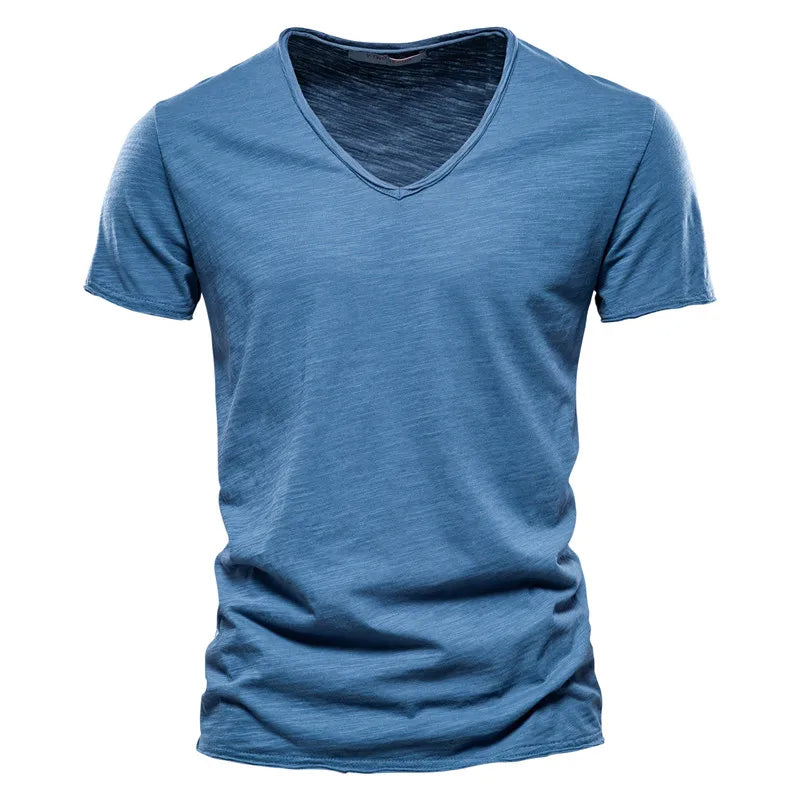 T-shirt med V-ringning