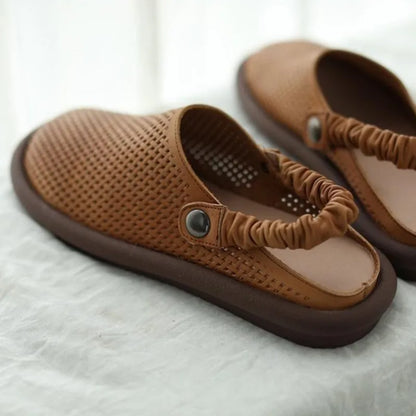 Bekväma sandaler med elastiskt bakband