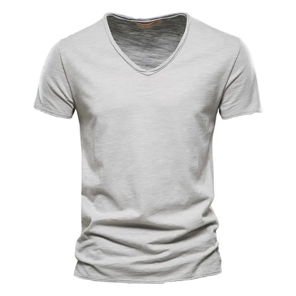 T-shirt med V-ringning